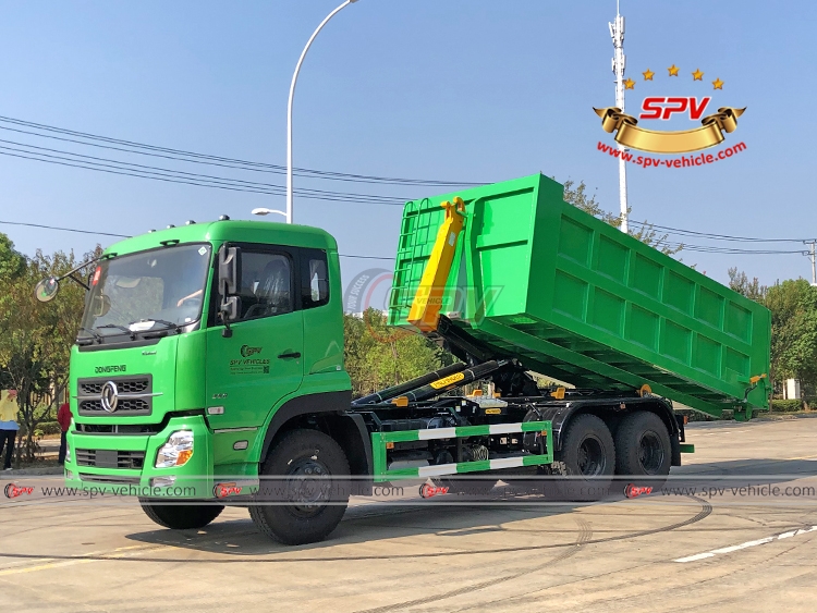 20 CBM Hook Loader Garbage Truck Dongfeng - Loading Progress 2 20 CBM Hook Loader Garbage Truck Dongfeng - Loading Progress 2